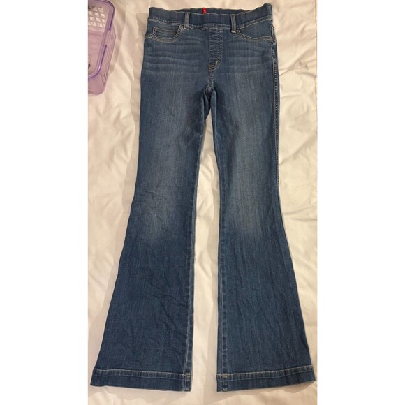 SPANX FLARE Pull On Denim Jeans VINTAGE INDIGO Medium Blue Sz Medium - Picture 3 of 8